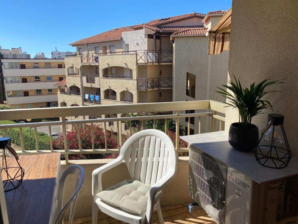 Apartment Superior Santa Cruz Sainte-Maxime Bagian luar foto